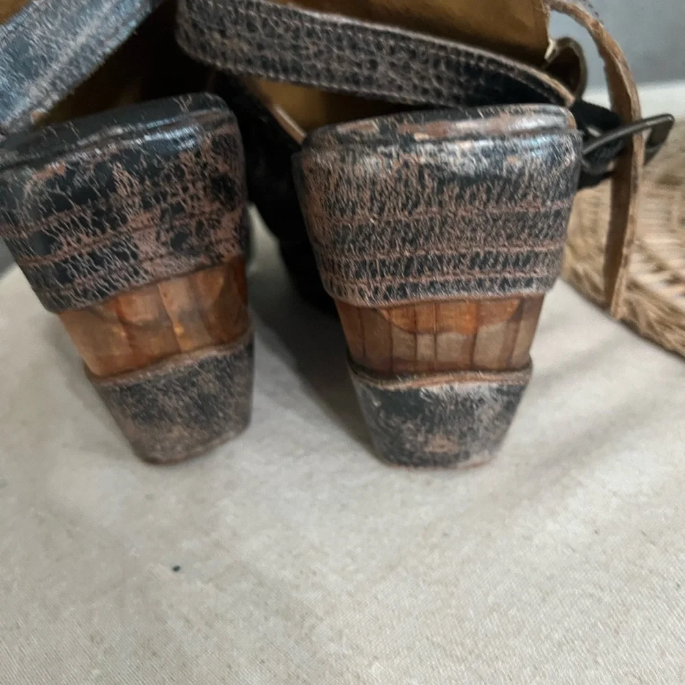 Bed Stu Joanne Distressed Leather Platform Studded Wood Wedge Sandals 9.5 - Picture 11 of 11